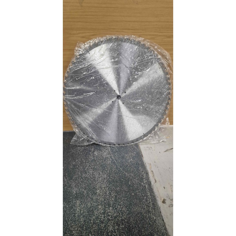 Lame de scie en carbure 700mm